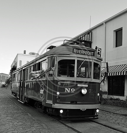 River front Street car