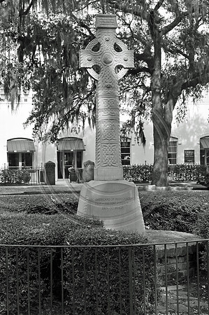 Celtic cross on Bay St.